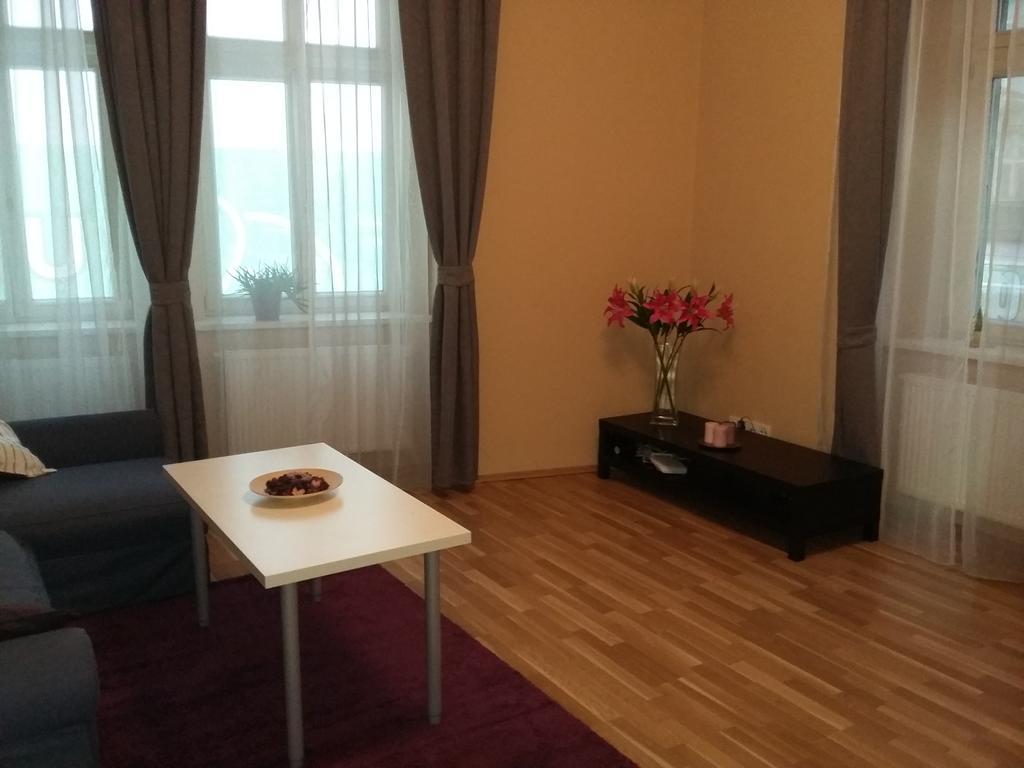 Apartment Vltavska B Praga Exterior foto